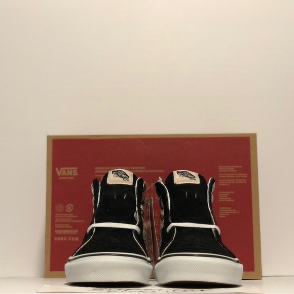 Vans Sk8-Hi (Breast Cancer Awareness) “CoppaFeel!”